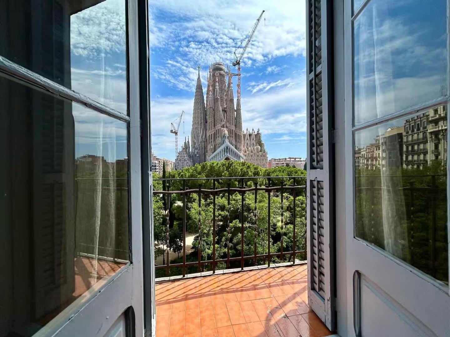 Plaza Sagrada Familia Apartment Barcellona Esterno foto